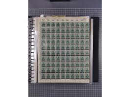 1920, postfrische/ungebrauchte Partie Bogen und Bogenteile, wie üblich gefaltet, jedoch auch einige mit stärkeren Antrennunge