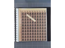 1920, postfrische/ungebrauchte Partie Bogen und Bogenteile, wie üblich gefaltet, jedoch auch einige mit stärkeren Antrennunge