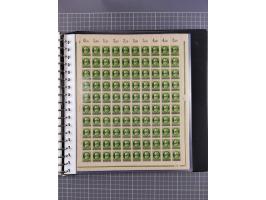 1920, postfrische/ungebrauchte Partie Bogen und Bogenteile, wie üblich gefaltet, jedoch auch einige mit stärkeren Antrennunge