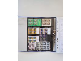 2000/15, postfrische und gestempelte, in den Hauptnummern je überkomplette Sammlung, dabei Marken je einzeln und in Viererblo