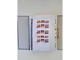 2000/15, postfrische und gestempelte, in den Hauptnummern je überkomplette Sammlung, dabei Marken je einzeln und in Viererblo