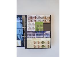 2000/15, postfrische und gestempelte, in den Hauptnummern je überkomplette Sammlung, dabei Marken je einzeln und in Viererblo