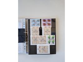 2000/15, postfrische und gestempelte, in den Hauptnummern je überkomplette Sammlung, dabei Marken je einzeln und in Viererblo