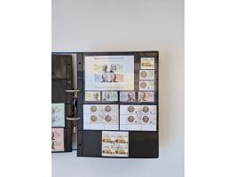 2000/15, postfrische und gestempelte, in den Hauptnummern je überkomplette Sammlung, dabei Marken je einzeln und in Viererblo