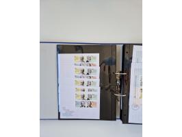 2000/15, postfrische und gestempelte, in den Hauptnummern je überkomplette Sammlung, dabei Marken je einzeln und in Viererblo