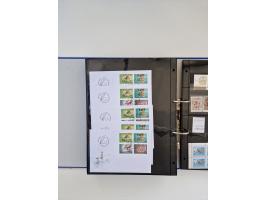 2000/15, postfrische und gestempelte, in den Hauptnummern je überkomplette Sammlung, dabei Marken je einzeln und in Viererblo