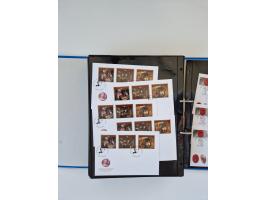 2000/15, postfrische und gestempelte, in den Hauptnummern je überkomplette Sammlung, dabei Marken je einzeln und in Viererblo