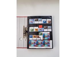 2000/15, postfrische und gestempelte, in den Hauptnummern je überkomplette Sammlung, dabei Marken je einzeln und in Viererblo