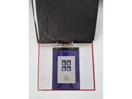 2000/15, postfrische und gestempelte, in den Hauptnummern je überkomplette Sammlung, dabei Marken je einzeln und in Viererblo