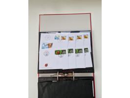 2000/15, postfrische und gestempelte, in den Hauptnummern je überkomplette Sammlung, dabei Marken je einzeln und in Viererblo