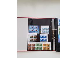 2000/15, postfrische und gestempelte, in den Hauptnummern je überkomplette Sammlung, dabei Marken je einzeln und in Viererblo