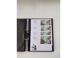 2000/15, postfrische und gestempelte, in den Hauptnummern je überkomplette Sammlung, dabei Marken je einzeln und in Viererblo