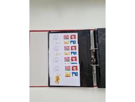 2000/15, postfrische und gestempelte, in den Hauptnummern je überkomplette Sammlung, dabei Marken je einzeln und in Viererblo