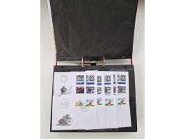 2000/15, postfrische und gestempelte, in den Hauptnummern je überkomplette Sammlung, dabei Marken je einzeln und in Viererblo