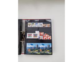2000/15, postfrische und gestempelte, in den Hauptnummern je überkomplette Sammlung, dabei Marken je einzeln und in Viererblo