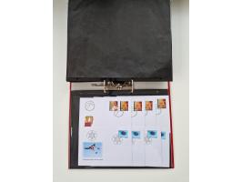 2000/15, postfrische und gestempelte, in den Hauptnummern je überkomplette Sammlung, dabei Marken je einzeln und in Viererblo