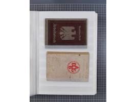 1900/50, Grosses Albummit Briefen/Karten/Dokumenten ab Bayern, dabei Arbeitsbuch 1934-46, Gewerkschaftsausweis, dazu 36 K.u.K