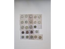 reichhaltige Sammlung Silbermünzen, dabei viel 5 DM und 10 DM Silber sowie Olympiade 1988 mit u.a. Jamaica 100 Dollar, Feinge