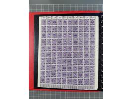 1946/63, 32 meist postfrische Bogen, dabei Allii. Besetzung Mi.-Nr. &nbsp;911 DZ F und 918 DZ F, sowie DDR