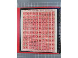 1946/63, 32 meist postfrische Bogen, dabei Allii. Besetzung Mi.-Nr. &nbsp;911 DZ F und 918 DZ F, sowie DDR