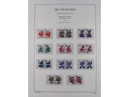 1951/2020, je postfrische und gestempelte Sammlung “waagerechte Paare”, dabei u.a. Posthornsatz postfrisch (20 Pfg. kleine gu