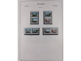 ZUSAMMENDRUCKE: 1913/68, anfangs meist ungebrauchte und gestempelte, später postfrische Sammlung Zusammendrucke ab Germania u