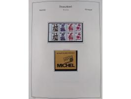 ZUSAMMENDRUCKE: 1913/68, anfangs meist ungebrauchte und gestempelte, später postfrische Sammlung Zusammendrucke ab Germania u
