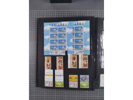 1978/2017, in den Hauptnummern je postfrische und gestempelte komplette Sammlung, Frankaturwert ca. 1600 CHF, in drei Alben