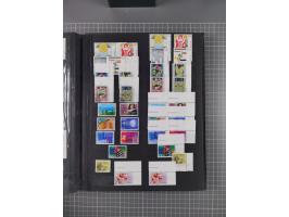 1978/2017, in den Hauptnummern je postfrische und gestempelte komplette Sammlung, Frankaturwert ca. 1600 CHF, in drei Alben