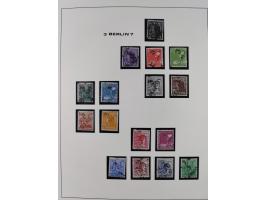 1948, Bezirkshandstempel, 2-bändige Sammlung mit hunderten von Einzelwerten und vielen Einheiten, postfrisch und wenig ungebr