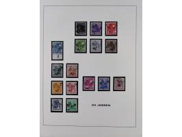 1948, Bezirkshandstempel, 2-bändige Sammlung mit hunderten von Einzelwerten und vielen Einheiten, postfrisch und wenig ungebr