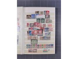 1880/1940 (ca.), interessante Partie in 6 Steckbüchern, dabei u.a. Kolonien sowie schöner Teil Infla mit vielen guten signier