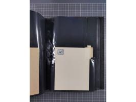 1888/1915, Ganzsachensammlung im Album in beiden Erhaltungen, meist verschiedene mit Antwortkarten, Streifbändern, Umschlägen