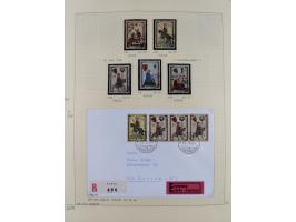 1856/1995, sehr umfangreiche Sammlung in 24 Bänden, dabei kleiner Teil Vor- und Mitläufer mit Belegen, Mi. 1-3 überkomplett u