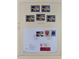 1856/1995, sehr umfangreiche Sammlung in 24 Bänden, dabei kleiner Teil Vor- und Mitläufer mit Belegen, Mi. 1-3 überkomplett u