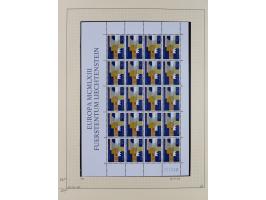 1856/1995, sehr umfangreiche Sammlung in 24 Bänden, dabei kleiner Teil Vor- und Mitläufer mit Belegen, Mi. 1-3 überkomplett u