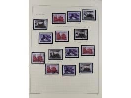 1918/2005, postfrische, anfangs teils ungebrauchte, und gestempelte Sammlung in 44 Alben und 2 Mappen. Vieles in beiden Erhal