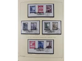 1918/2005, postfrische, anfangs teils ungebrauchte, und gestempelte Sammlung in 44 Alben und 2 Mappen. Vieles in beiden Erhal
