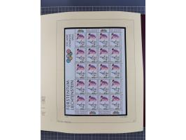 1996/2015, postfrische und gestempelte, in den Hauptnummern überkomplette Sammlung, in 18 Alben, fast alles in beiden Erhaltu