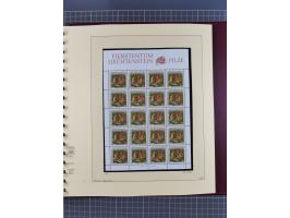 1996/2015, postfrische und gestempelte, in den Hauptnummern überkomplette Sammlung, in 18 Alben, fast alles in beiden Erhaltu