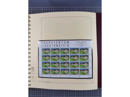1996/2015, postfrische und gestempelte, in den Hauptnummern überkomplette Sammlung, in 18 Alben, fast alles in beiden Erhaltu