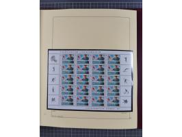 1996/2015, postfrische und gestempelte, in den Hauptnummern überkomplette Sammlung, in 18 Alben, fast alles in beiden Erhaltu