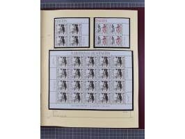 1996/2015, postfrische und gestempelte, in den Hauptnummern überkomplette Sammlung, in 18 Alben, fast alles in beiden Erhaltu