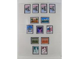 1945/98, mint never hinged, in the main catalogue numbers apparently complete collection, good condition, in two hingeless al