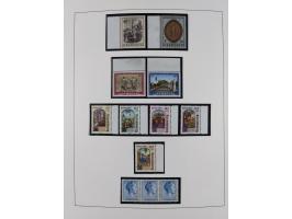 1945/98, mint never hinged, in the main catalogue numbers apparently complete collection, good condition, in two hingeless al