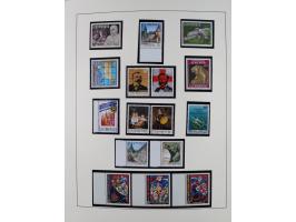 1945/98, mint never hinged, in the main catalogue numbers apparently complete collection, good condition, in two hingeless al