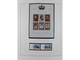 1945/98, mint never hinged, in the main catalogue numbers apparently complete collection, good condition, in two hingeless al