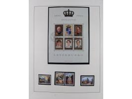 1945/98, mint never hinged, in the main catalogue numbers apparently complete collection, good condition, in two hingeless al