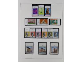 1945/98, mint never hinged, in the main catalogue numbers apparently complete collection, good condition, in two hingeless al