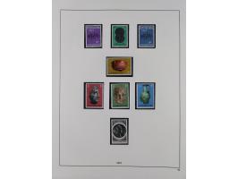 1945/98, mint never hinged, in the main catalogue numbers apparently complete collection, good condition, in two hingeless al